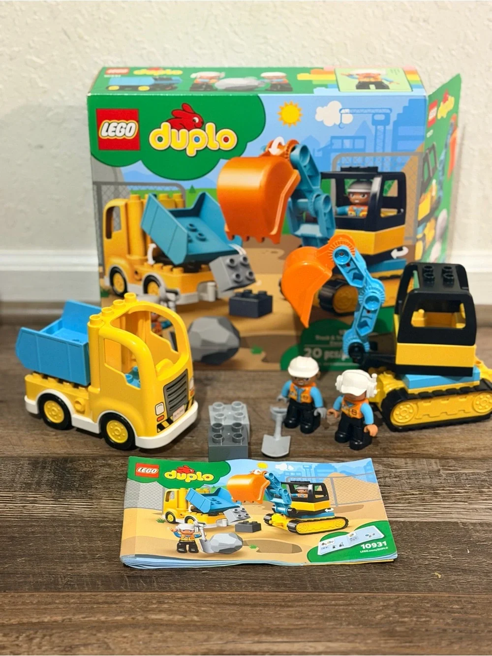 Construction Truck & Tracked Excavator - Yellow & Teal